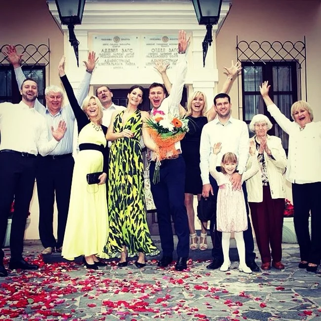 Настасся 20 чэрвеня ўзяла шлюб з баскетбалістам Дзмітрыем Палешчуком, фота Tribuna.com