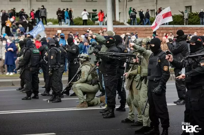 Во время марша протеста в Гомеле, в участии в котором обвиняется Михаил Зубков