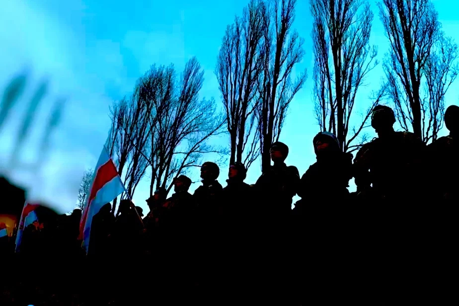 Белорусские добровольцы. Скриншот из видео новогоднего обращения полка имени Калиновского