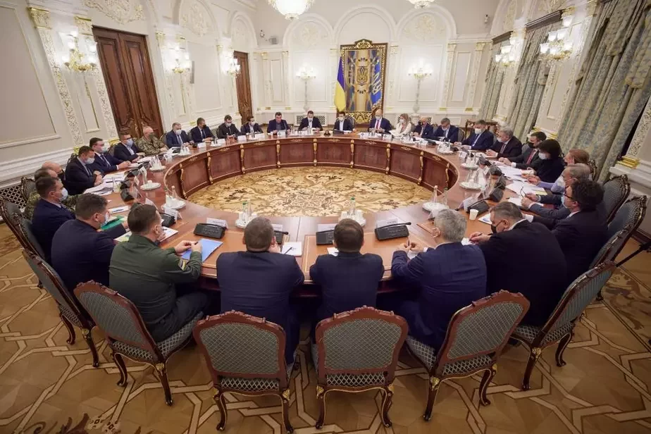 На фото: Заседание в офисе президента Украины.