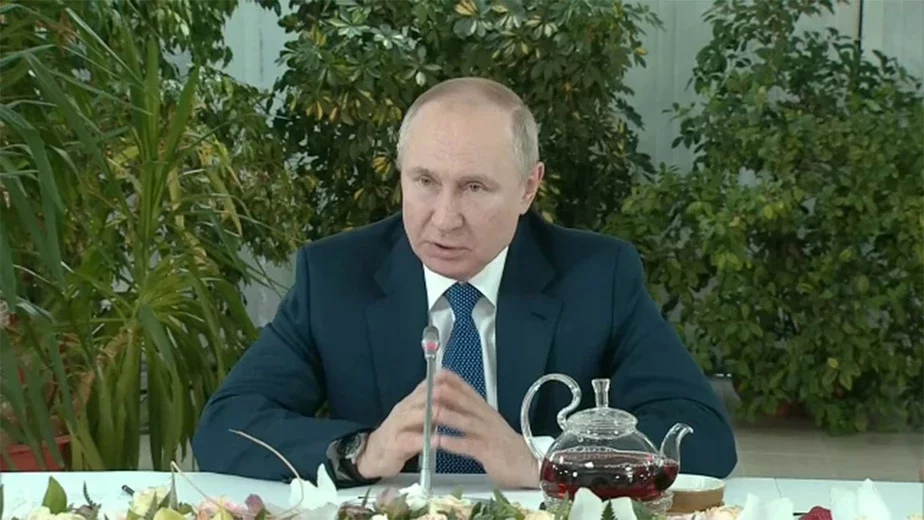 Кадр из выступления Путина на российском телевидении. Источник: Reuters