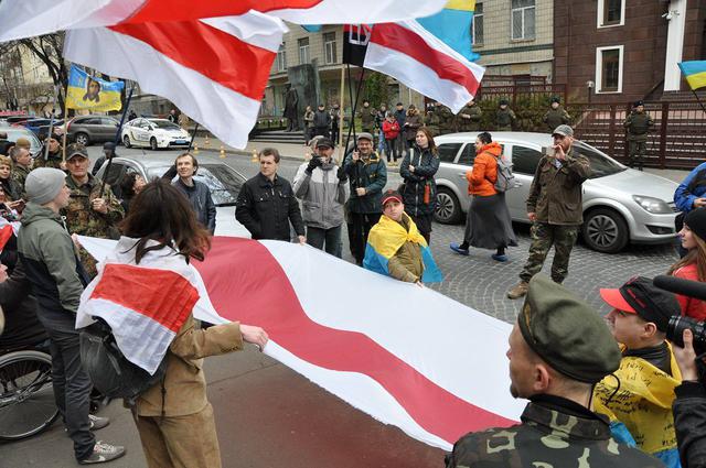 День Воли в Киеве: в столице Украины прошла акция солидарности с белорусскими политзаключенными 20