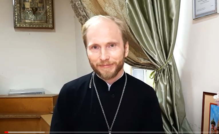 Отец Иоанн Коваль. Скриншот из видео